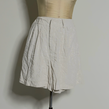 Load image into Gallery viewer, Linen shorts
