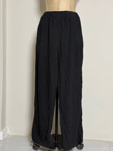 Load image into Gallery viewer, Black Wide Leg Trouser
