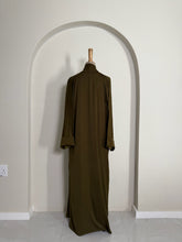 Load image into Gallery viewer, Dress and abaya
