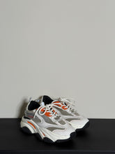 Load image into Gallery viewer, Steve Madden Sneakers
