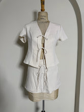 Load image into Gallery viewer, Tie Front White Set
