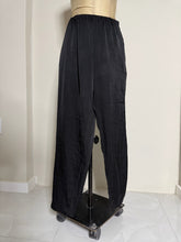 Load image into Gallery viewer, Black Wide-Leg Trouser
