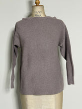 Load image into Gallery viewer, Mauve Ribbed Knit Sweater
