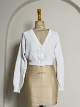 Load image into Gallery viewer, Cropped Chunky Knit Cardigan
