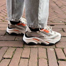 Load image into Gallery viewer, Steve Madden Sneakers
